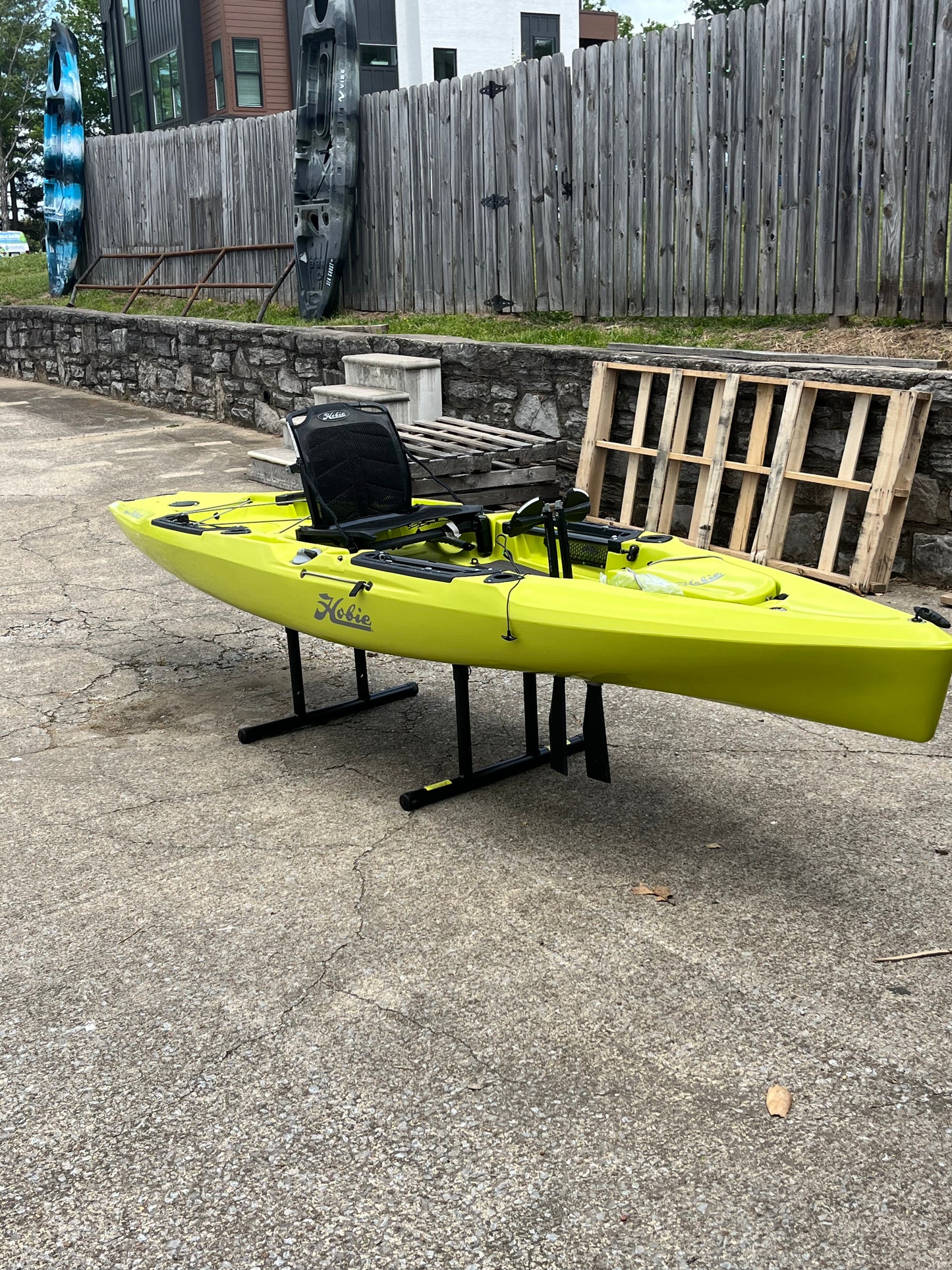 BLEM 2023 Hobie Outback
